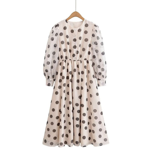 Gepunkteter, rundhalsiger Jumpsuit mit Puffärmeln, Taillengummizug und langem Rock
