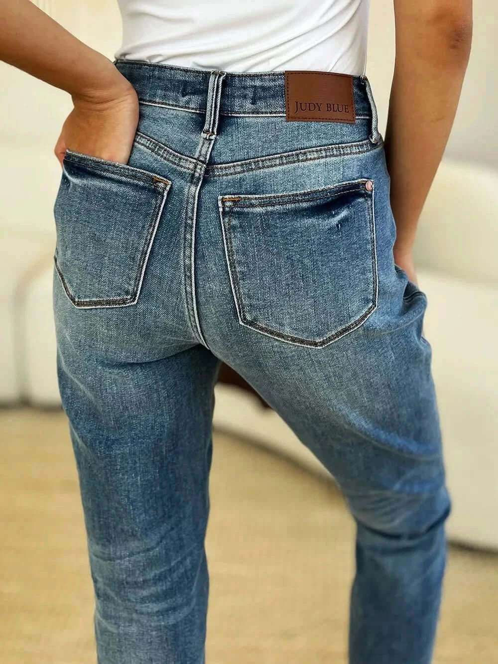 080c9489-be9a-4e4f-9336-403354d810d2-Max