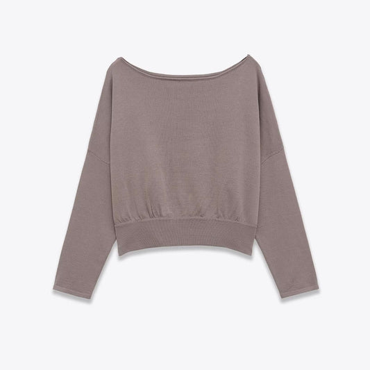 Casual soft long sleeved knitted sweater
