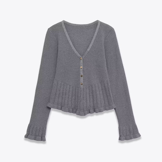 Slim-Fit Langarmshirt mit V-Ausschnitt und Lagen-Dekoration