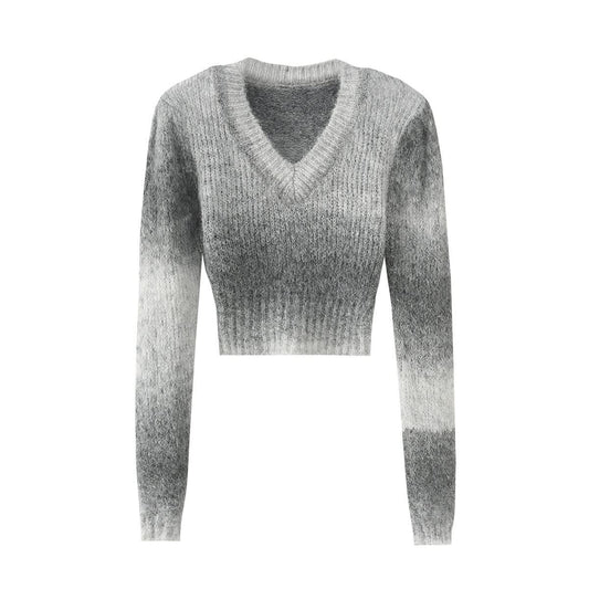 V-neck long sleeved top