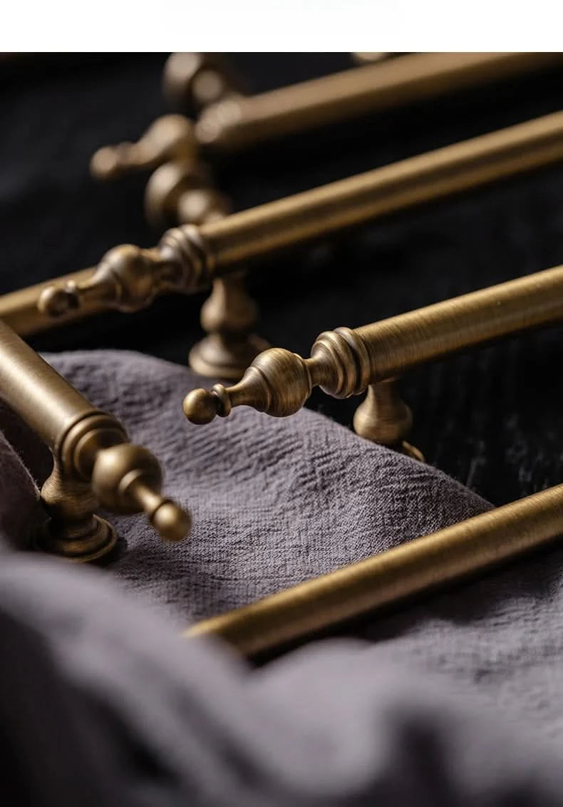 Tinyhob Massiver antiker Bronzezug Messing Schrankknöpfe T-Stange Möbel Kleiderschrank Geräte Griff Langer Zug Schubladengriff
