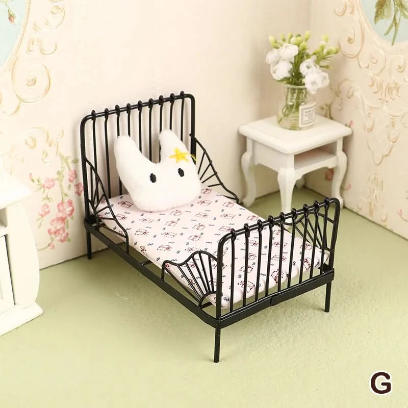 1:12 Dollhouse Mini Single/Double Bed Home Bedroom Furniture Toy Gift Living Room Furniture Model Beautiful Handmade Iron Toy