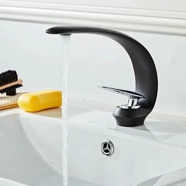 Rose Gold Basin Faucet Modern Bathroom Sink Mixer Tap Brass Wash basin Faucet Single Handle Single Hole  Crane For Bathroom